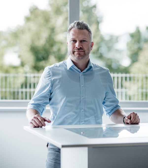 Mr. Thomas Kropf