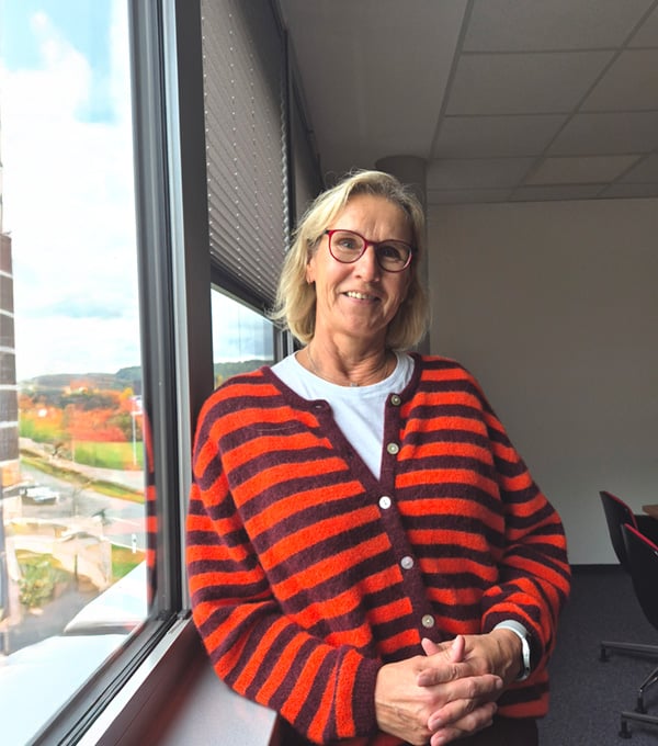 Ms. Beate Merk