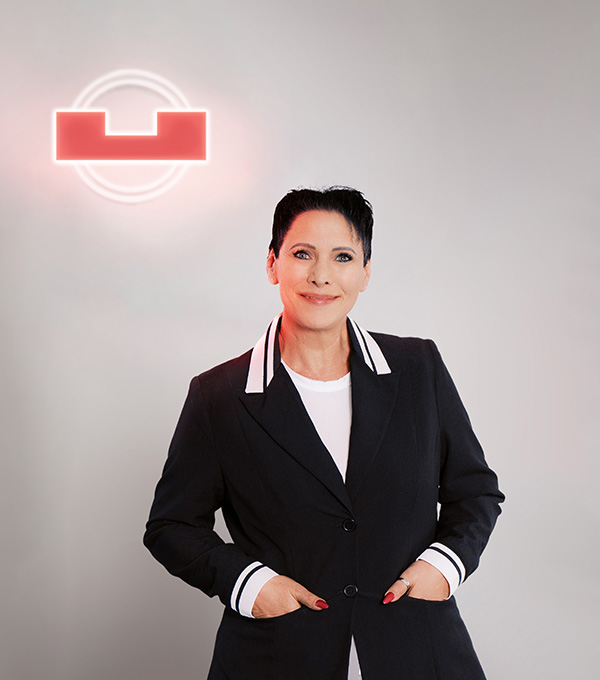 Frau Andrea Hämmerle