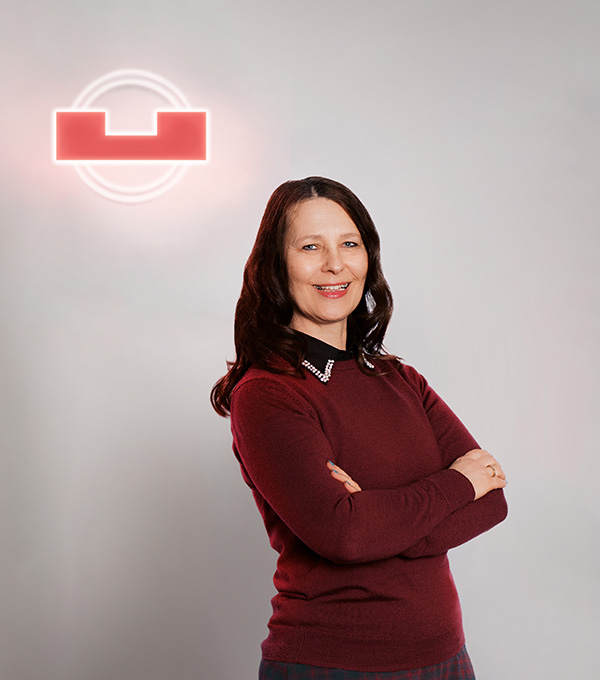 Frau Andrea Schlosser