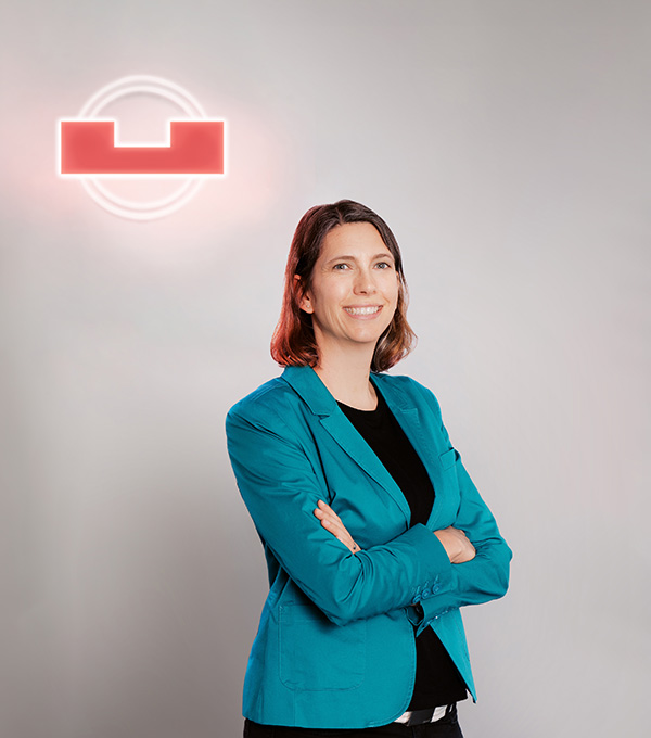 Frau Julia Maier