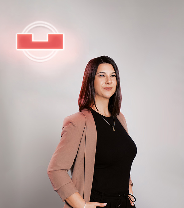 Frau Marina Gründler